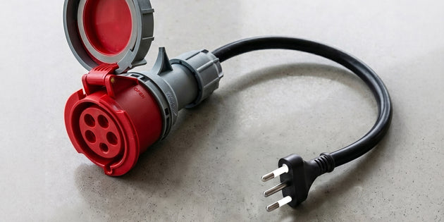 32A 5-poliges CEE auf Typ L Adapter für Italien